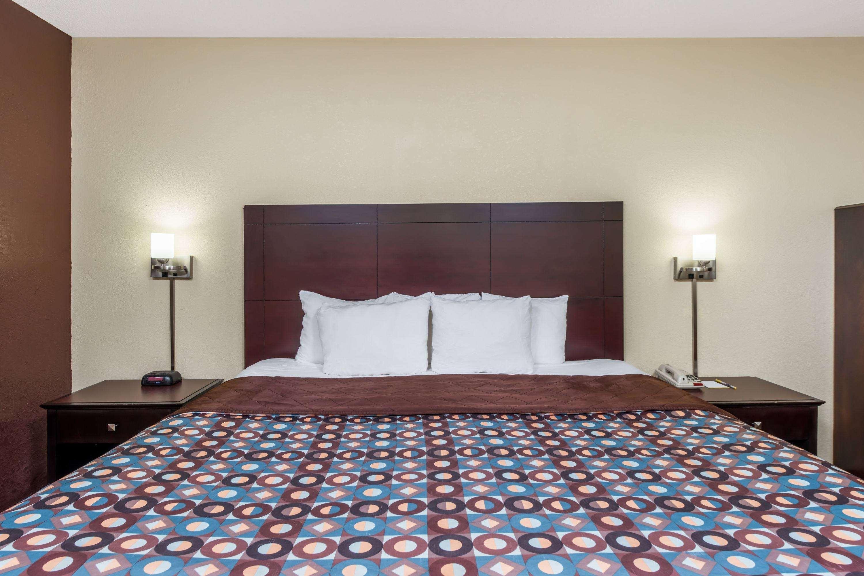 Days Inn & Suites By Wyndham Casey Екстер'єр фото