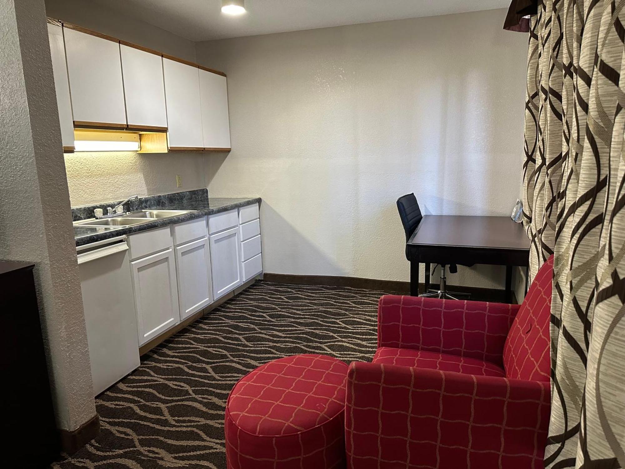 Days Inn & Suites By Wyndham Casey Екстер'єр фото